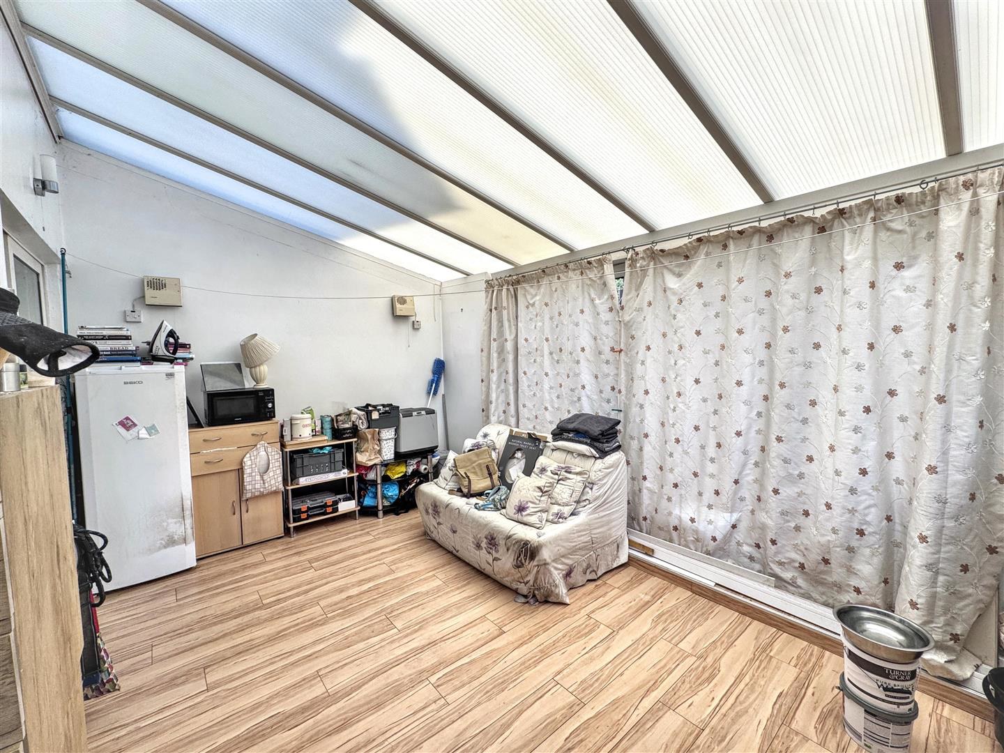 Westburn Avenue, Keighley, BD22 6LB, photo 7