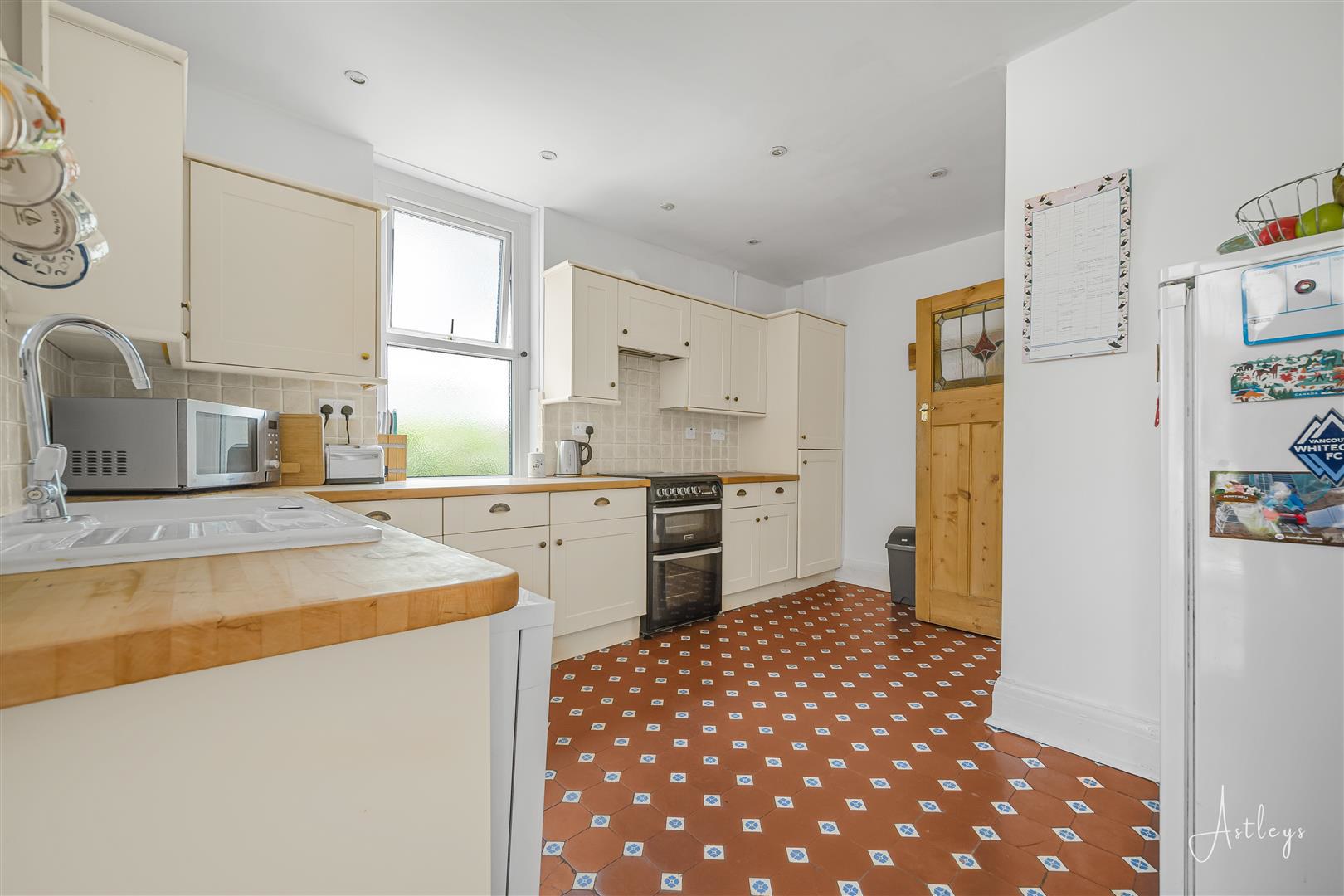 St. Peters Road, Newton, Swansea, photo 12