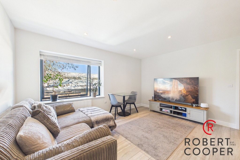 Field End Road, Eastcote, HA4
