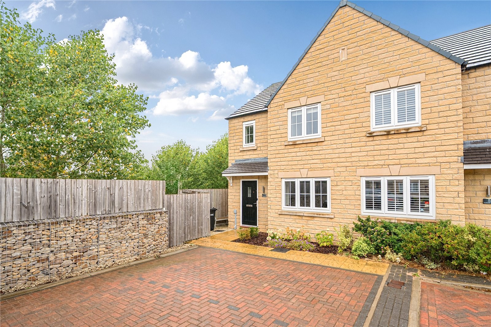 3 bed semi-detached for sale in Pannal