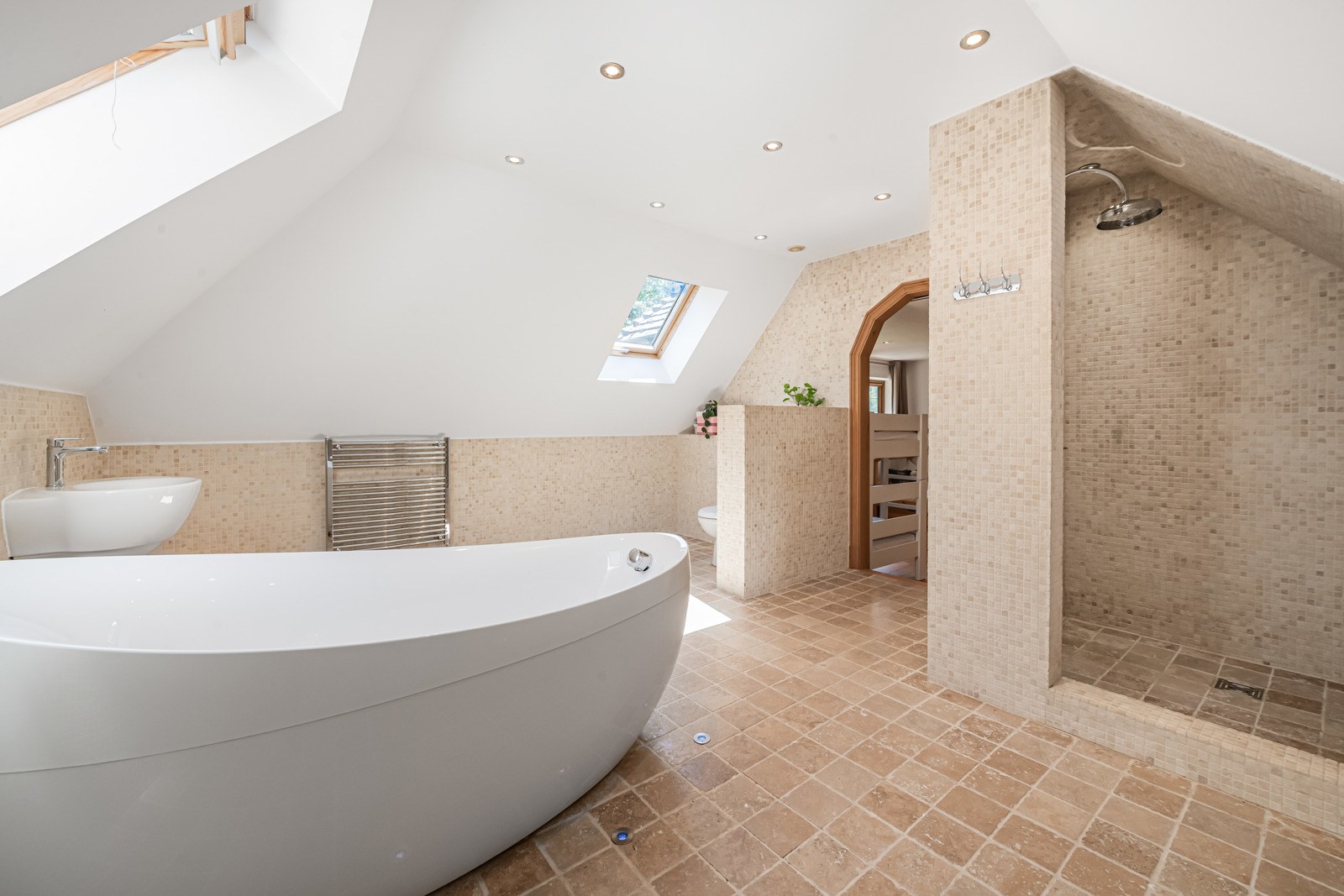 Vale Wood Drive, Lower Bourne, Farnham, Surrey, GU10, photo 11