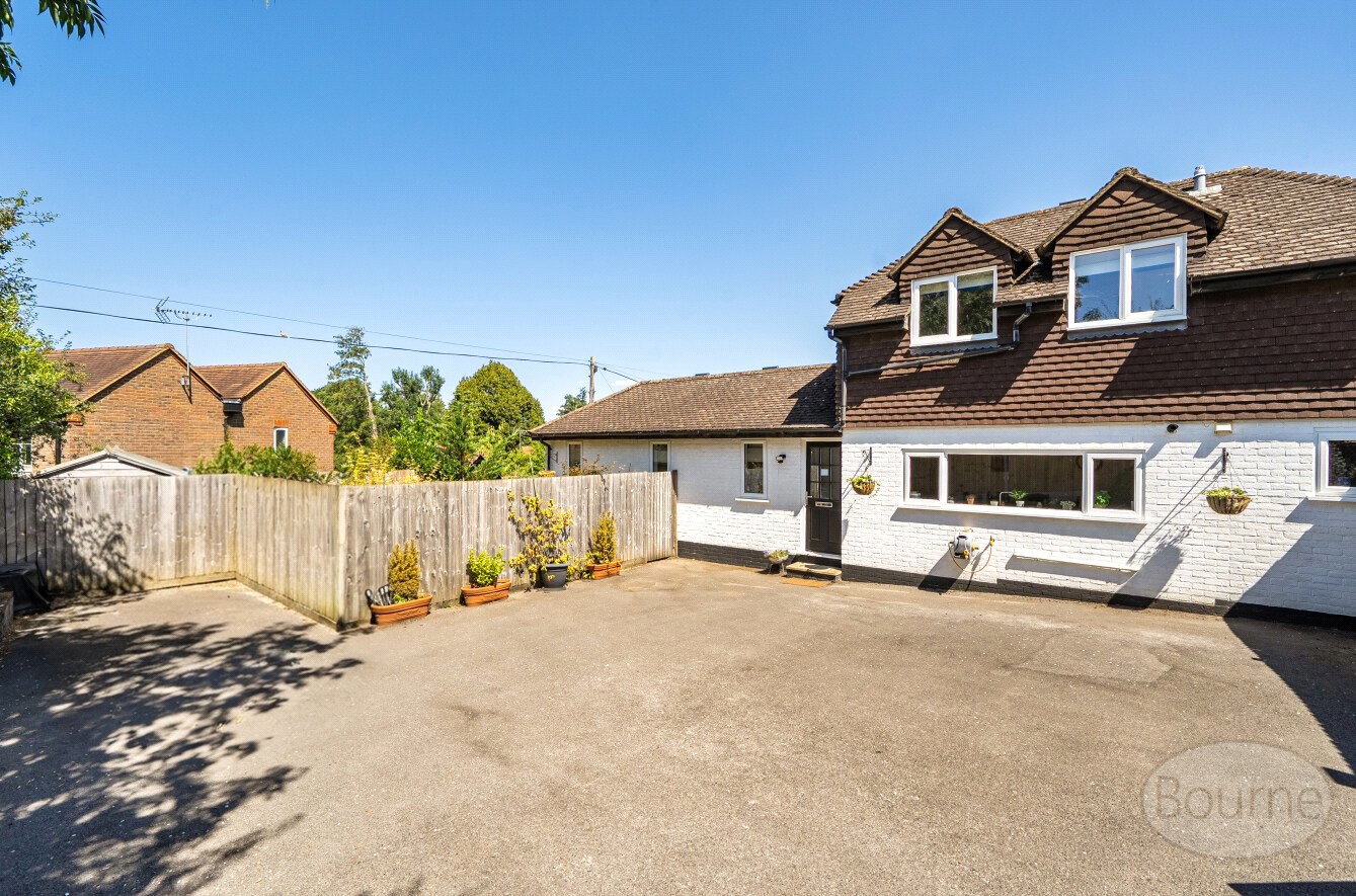 School Lane, Petersfield, Hampshire, GU32, photo 15