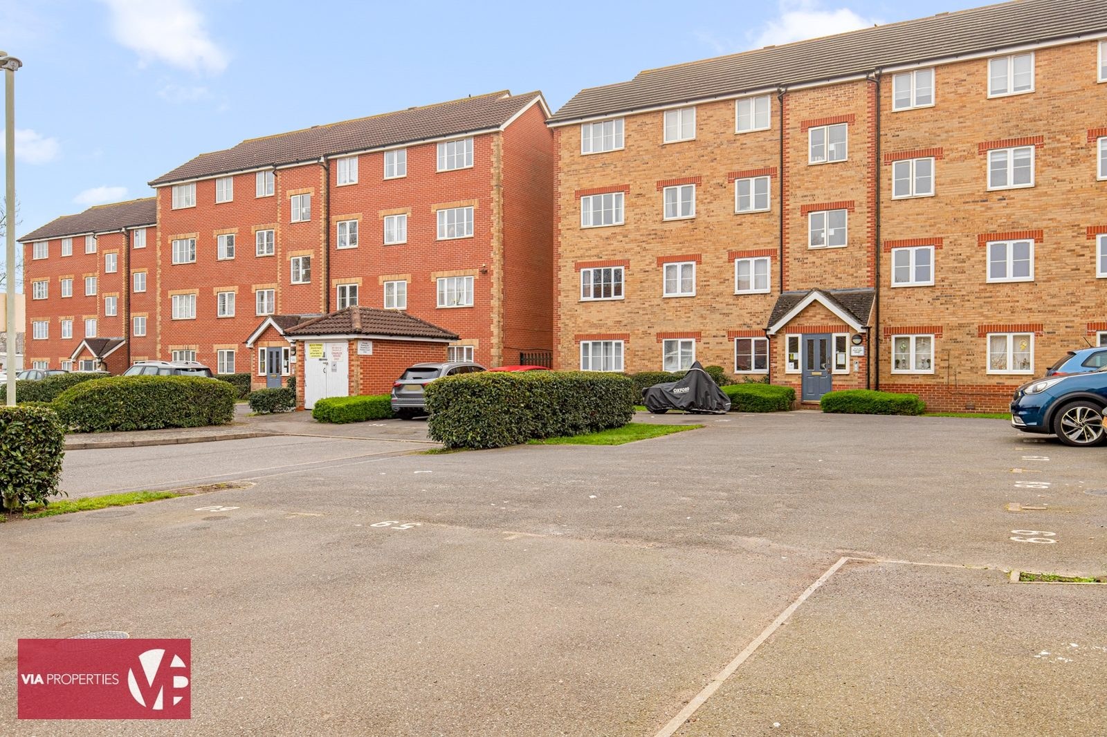 Plotters Court
