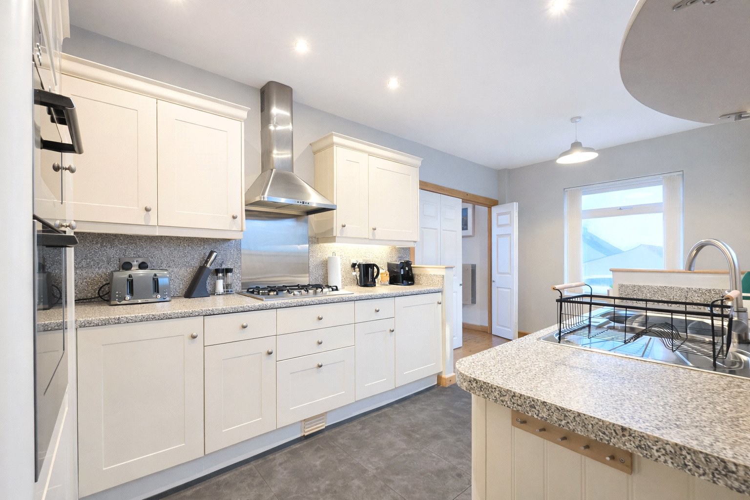 The Crescent, Widemouth Bay, Bude, Cornwall, EX23, photo 5