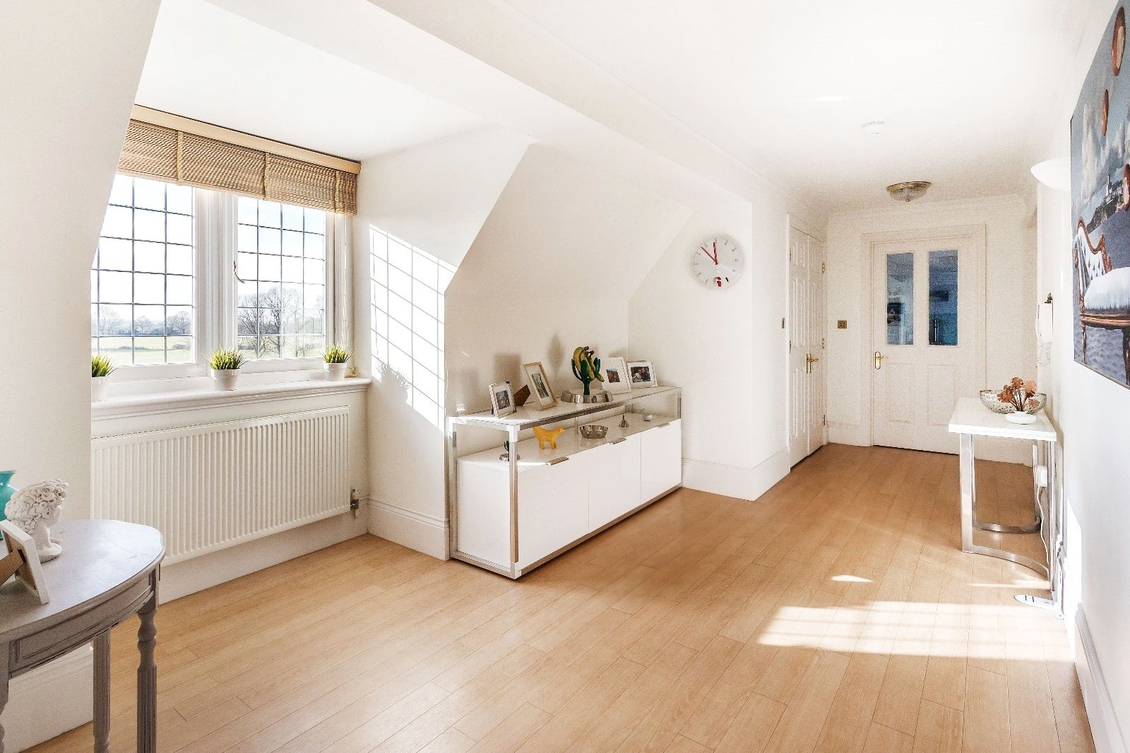Hatchford Manor, Ockham Lane, Cobham, KT11, photo 4