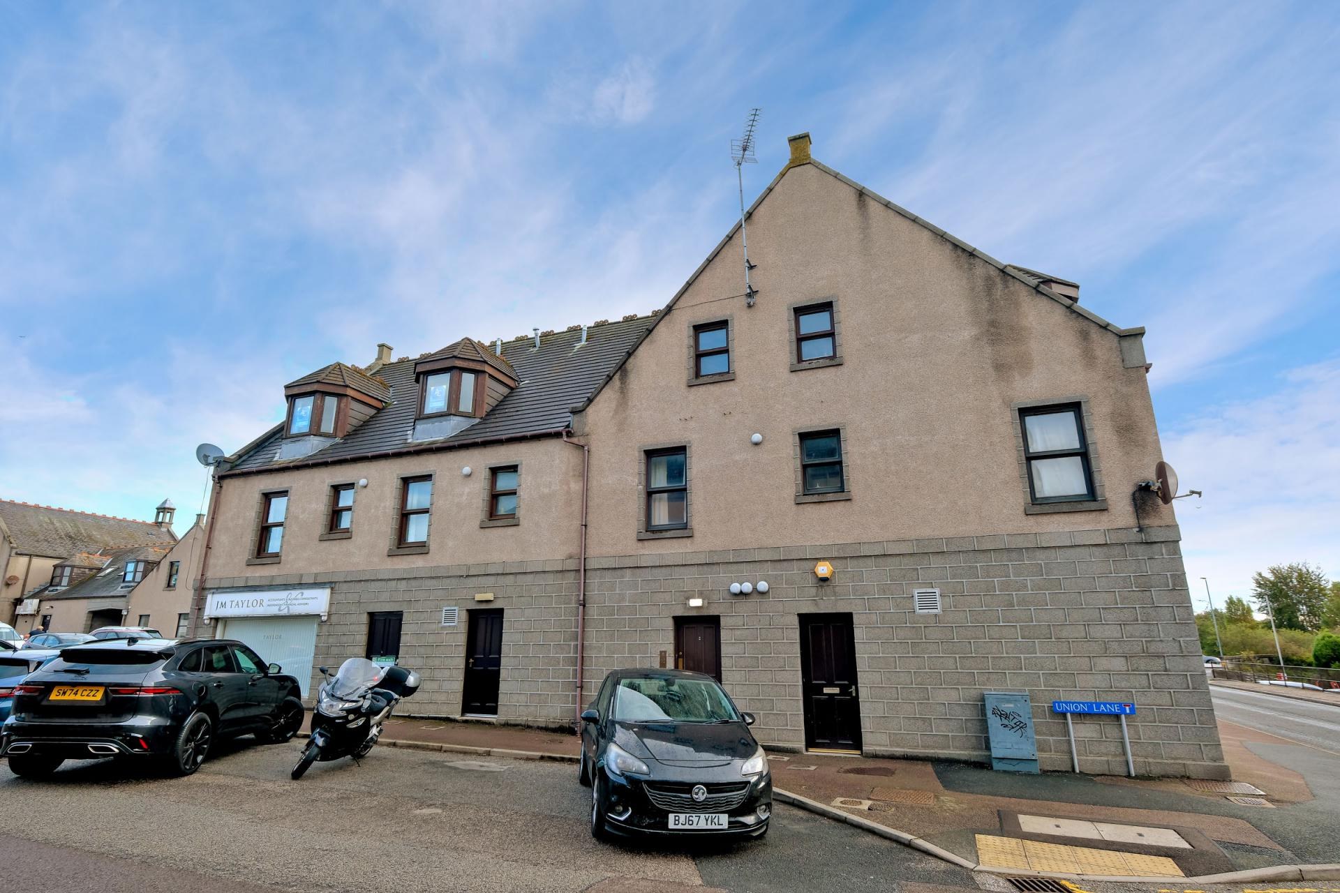 Ellon