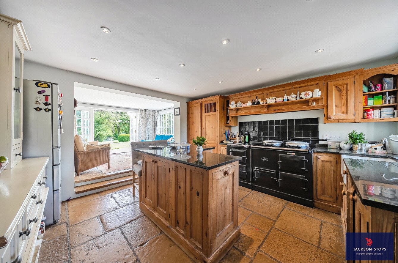 Sharpenhoe Road, Streatley, Bedfordshire, LU3, photo 4