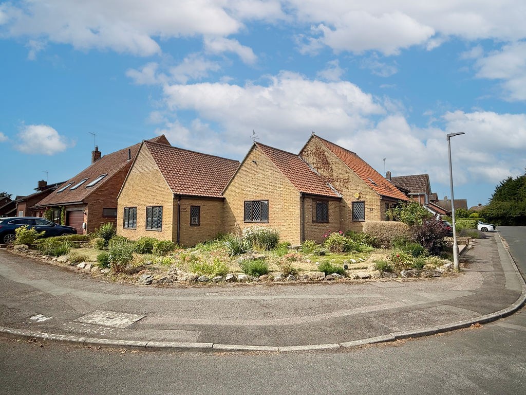 Moorlands RoadWing LU7 0RD