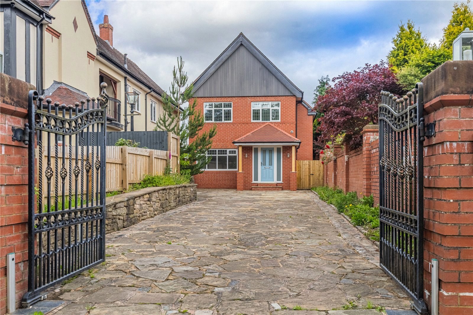 Tandle Hill Road