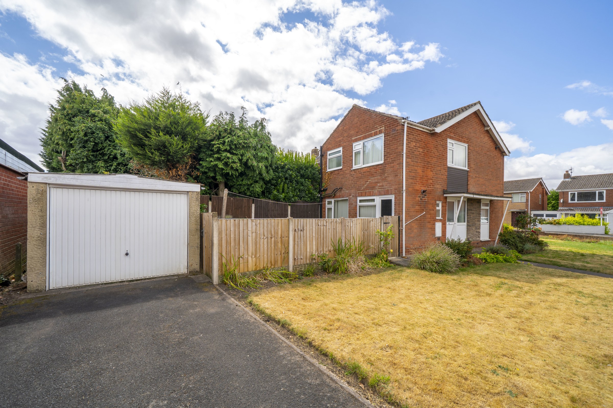 Viewlands Drive, Trench, TF2, photo 25
