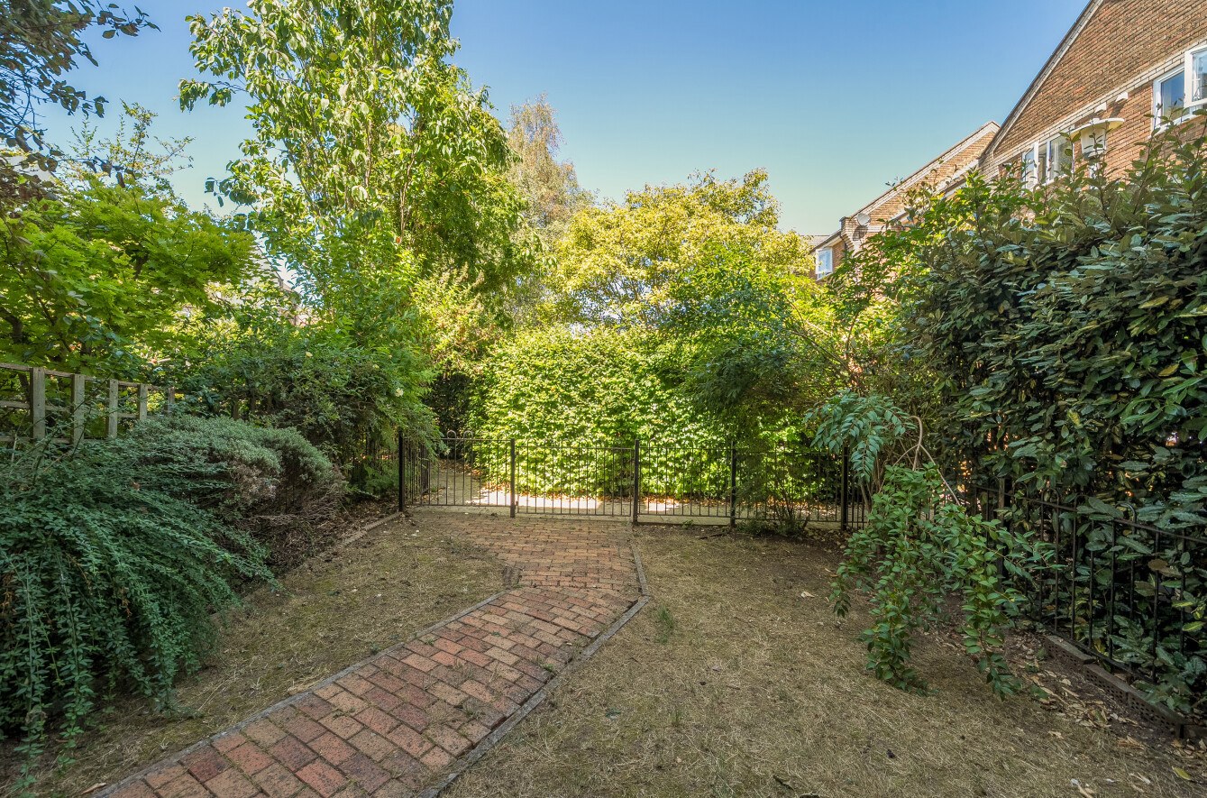 Trinity Road, Taunton, Somerset, TA1, photo 12