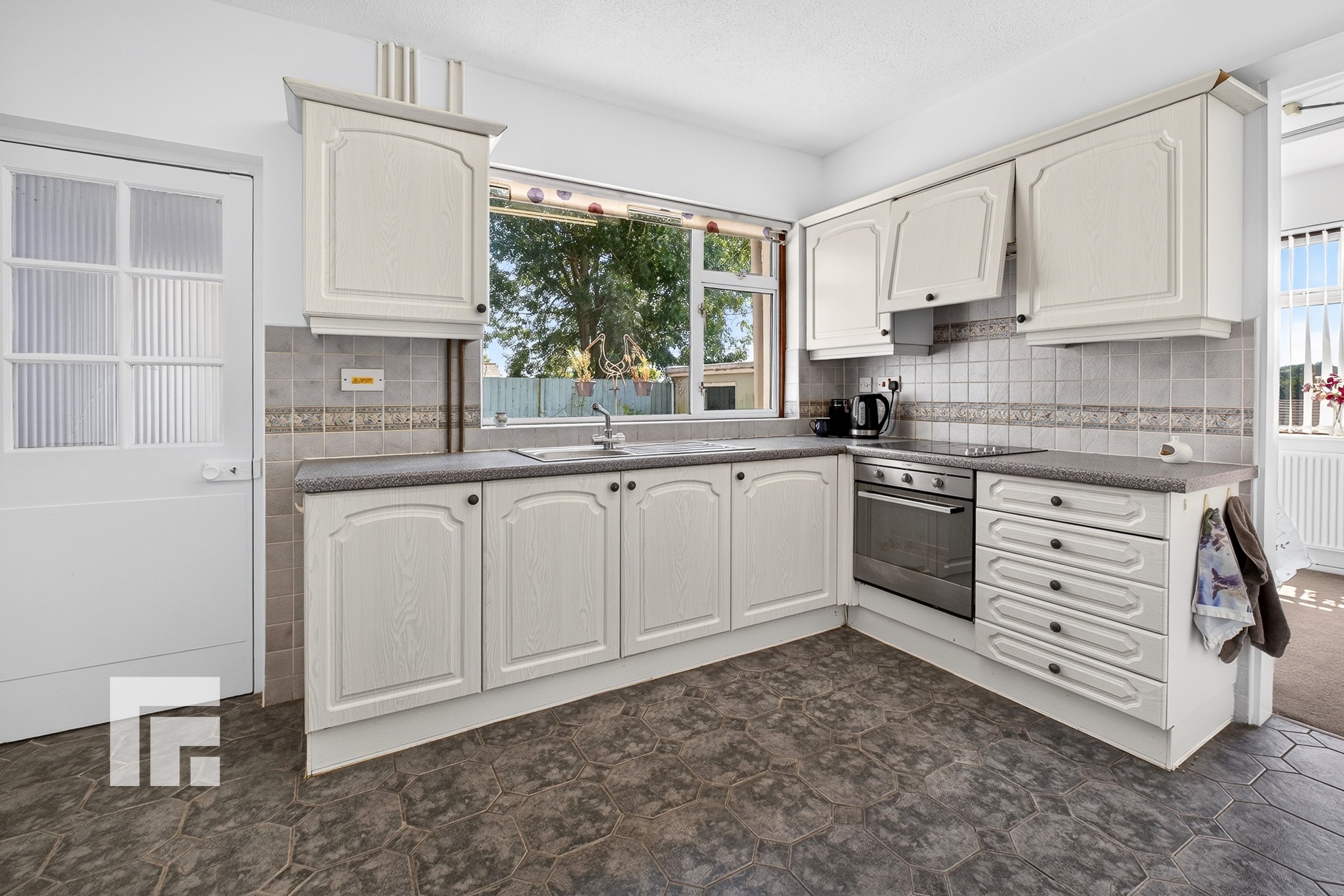 Birch Hill Tongwynlais Cardiff CF15 7LL, photo 9