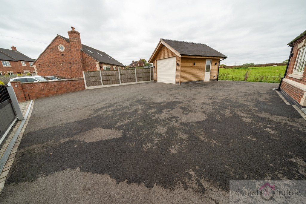 Nature's View. Moss Close, Dilhorne, Staffordshire, ST10 2QA, photo 38