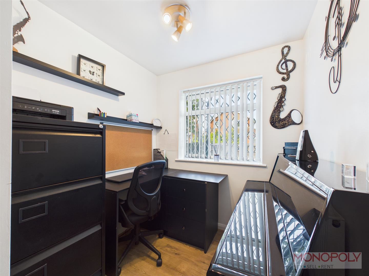 Ffordd Morgan Llwyd, Wrexham, LL12, photo 7