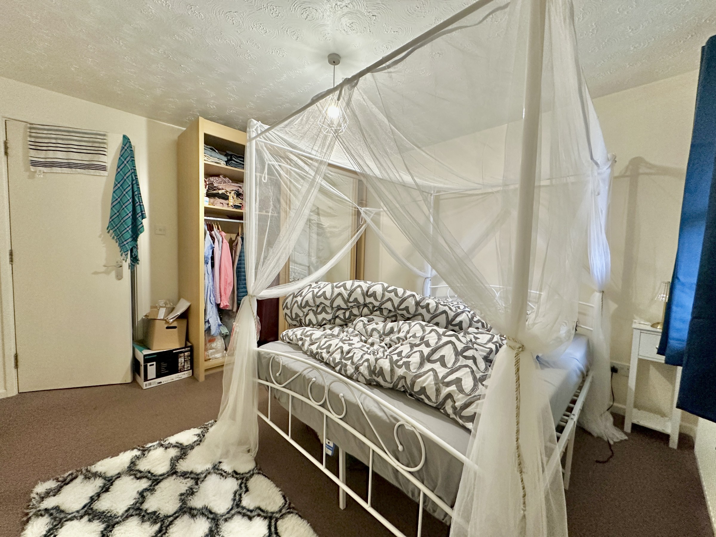 North Row, Milton Keynes, MK9, photo 6