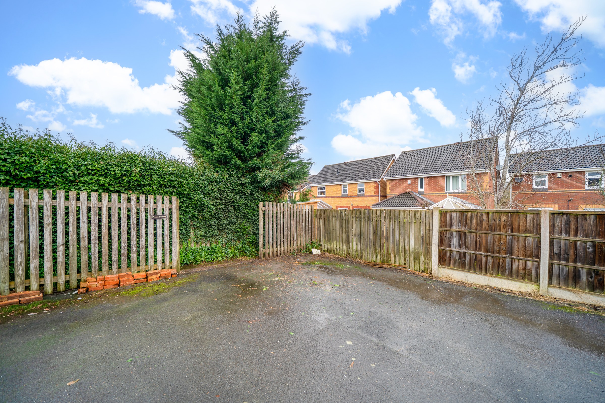 Fireclay Drive, St. Georges, TF2, photo 18