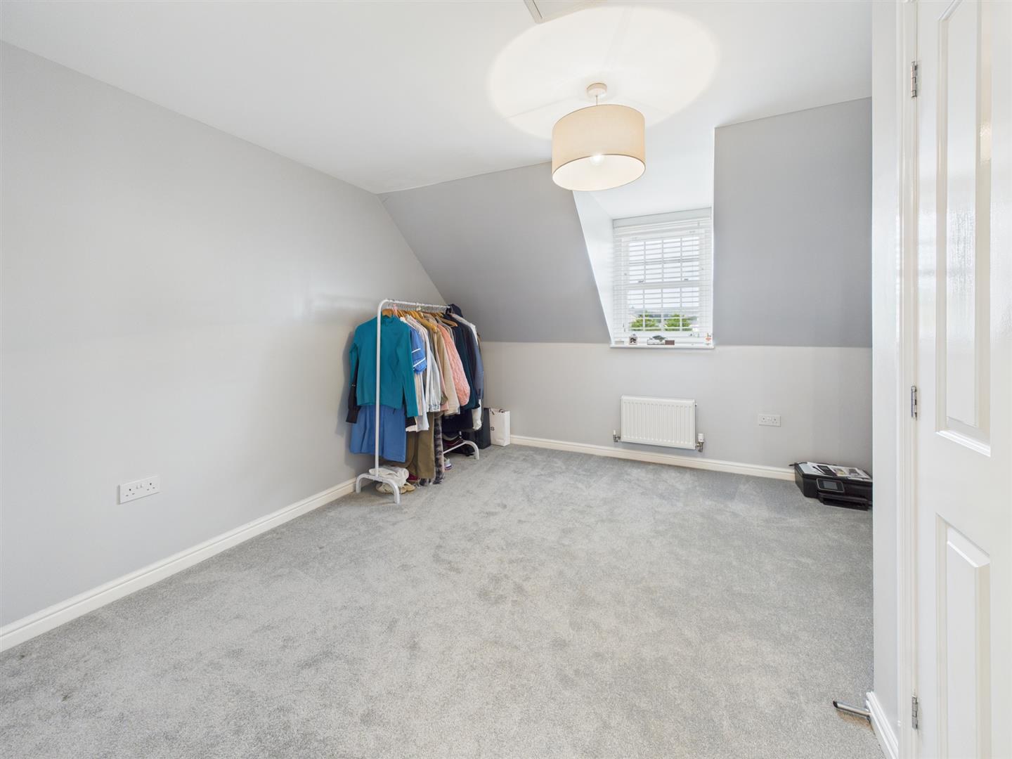 Yew Tree Road, Brockworth, Gloucester, photo 15