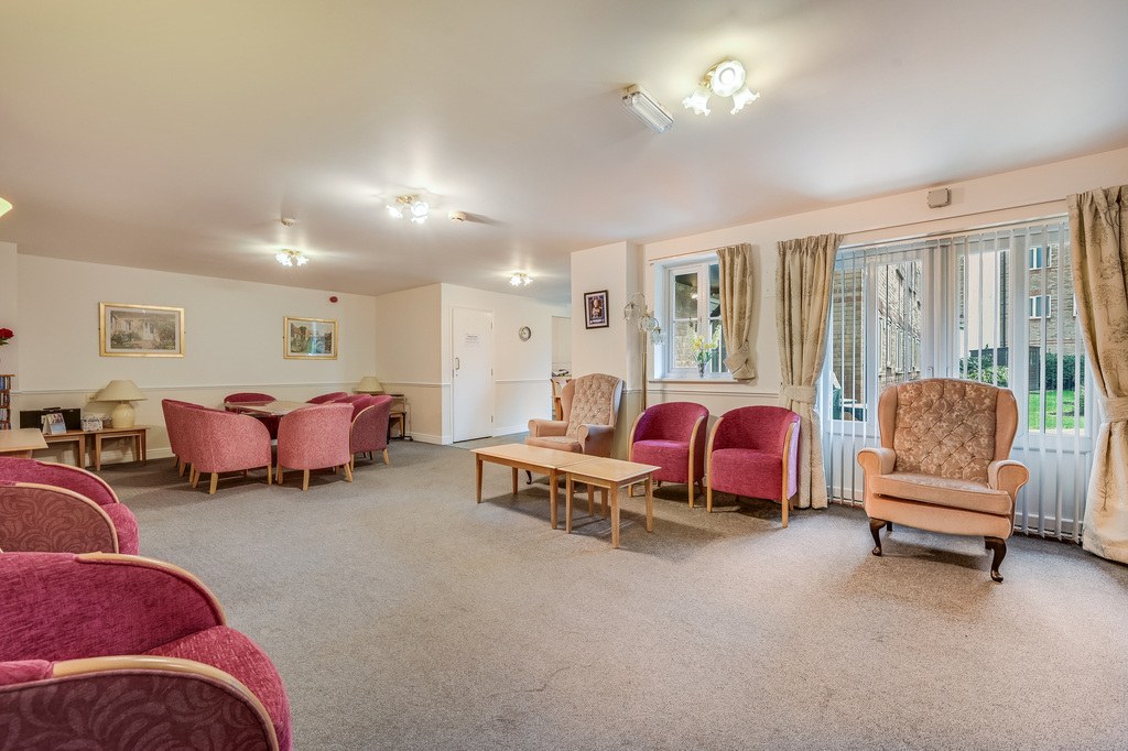 Gibson Court, Regarth Avenue, Romford, photo 14