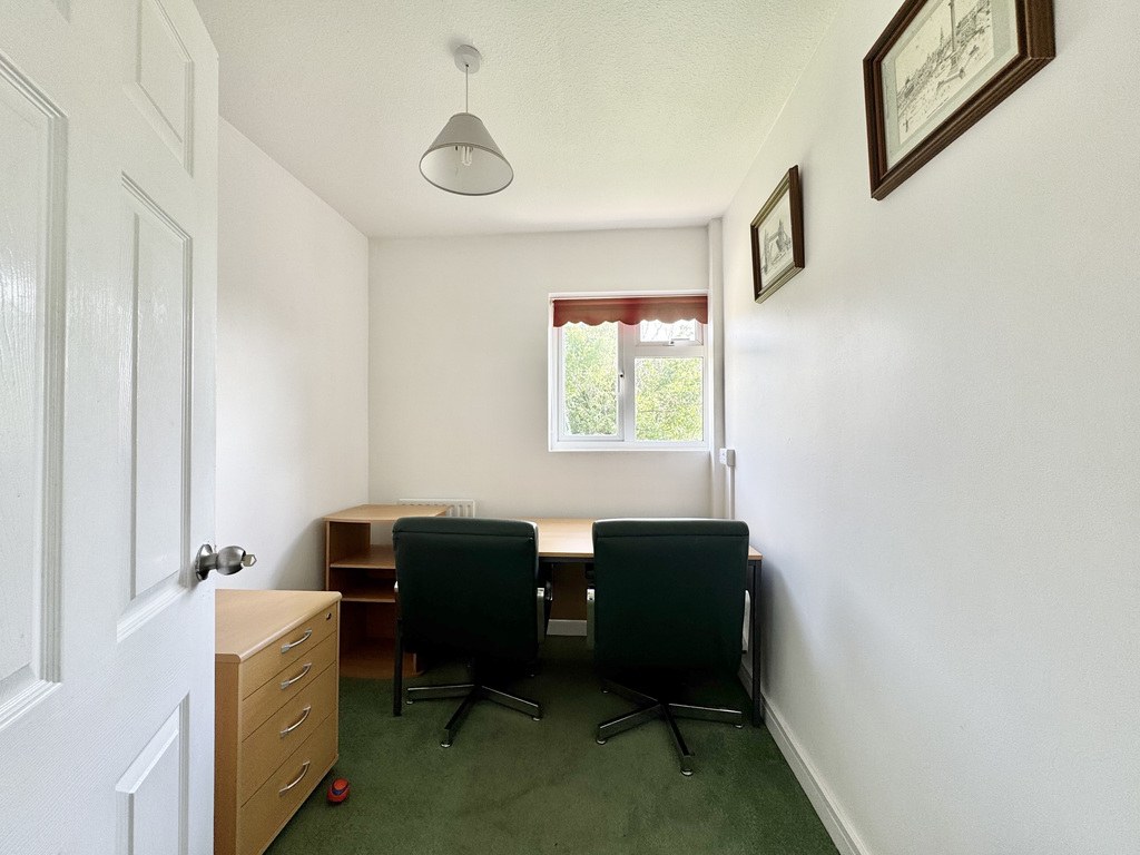 Comeytrowe Road, Trull, Taunton, Somerset, photo 8