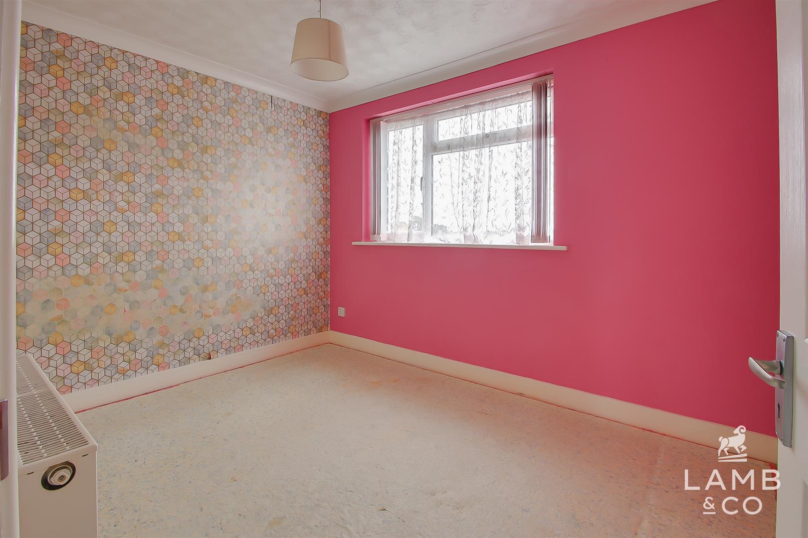 Fairlop Close, Clacton-On-Sea, photo 8