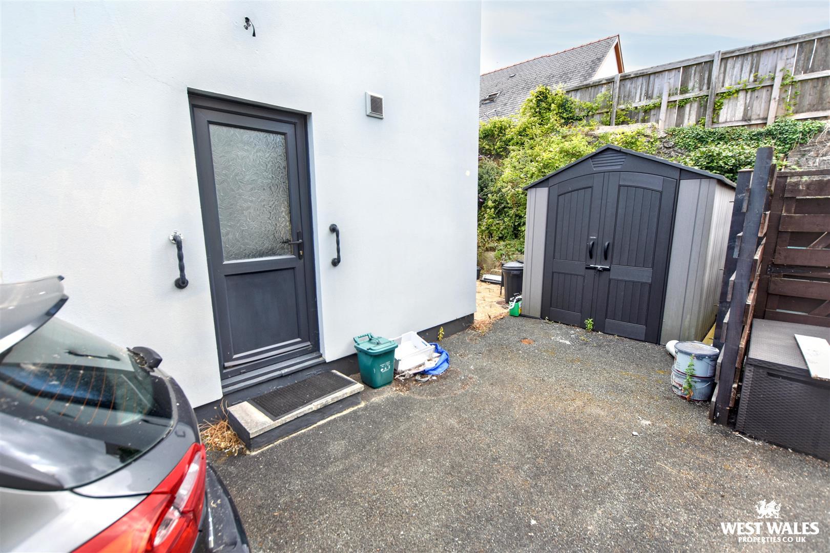 Two Penny Hay Close, Pembroke, photo 18