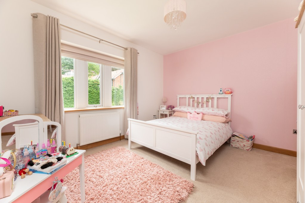 College Gardens, Bingley, West Yorkshire, BD16, photo 25