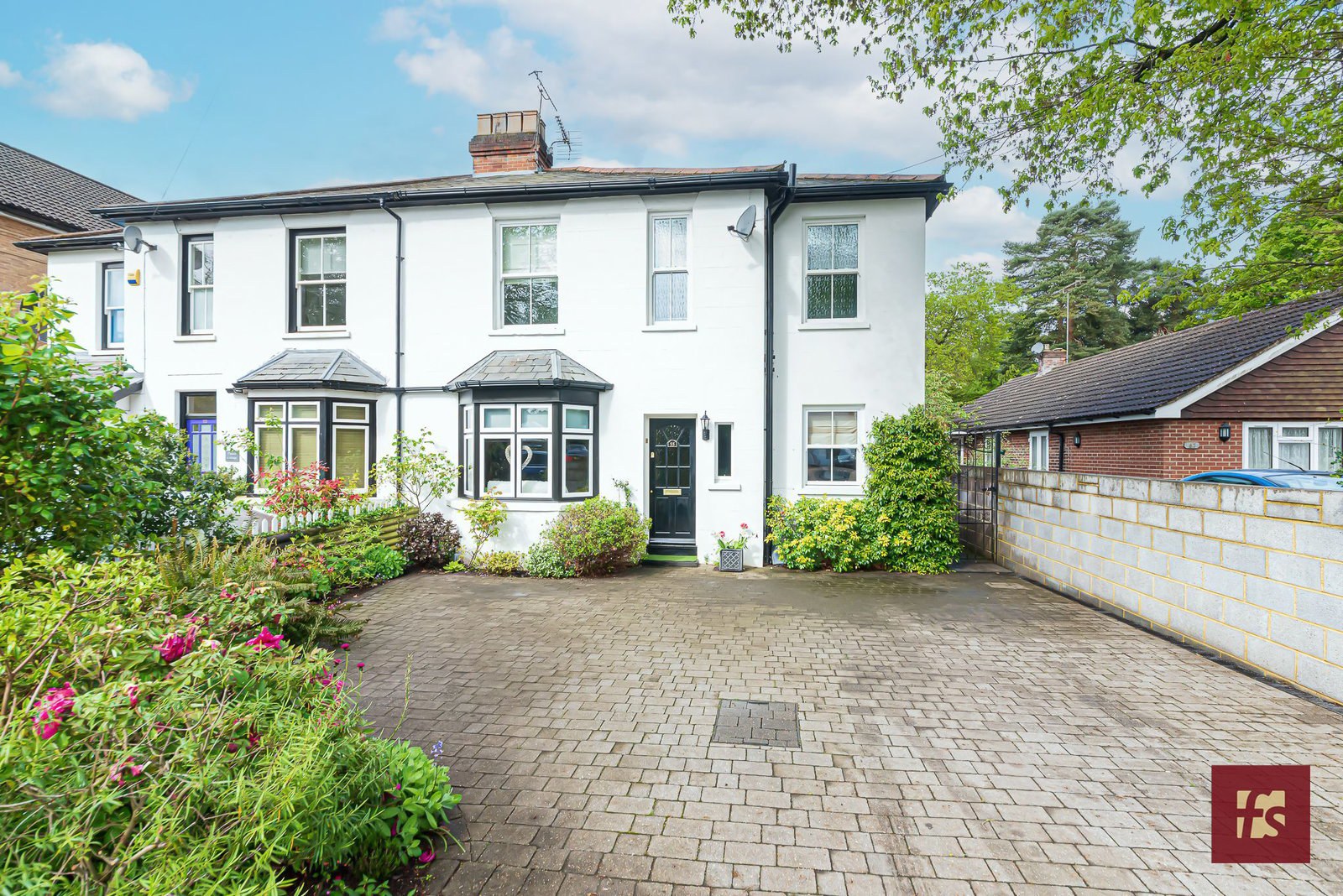 New Wokingham Road, Crowthorne, Berkshire RG45 6JG