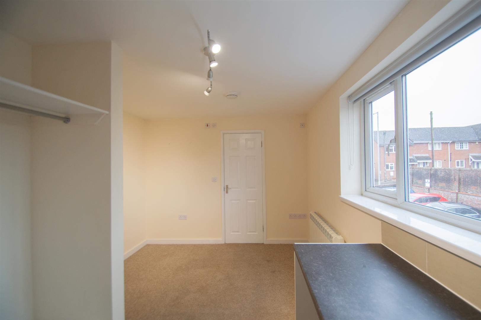 70 High Street, Haverhill, CB9, photo 2