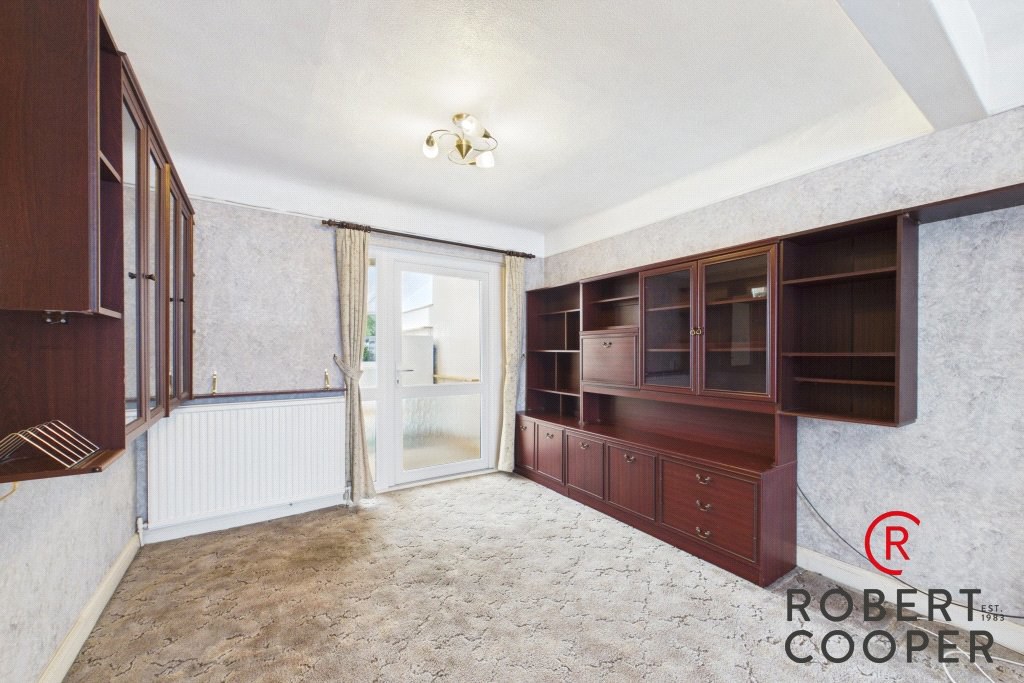 Wentworth Drive, Pinner, HA5, photo 2