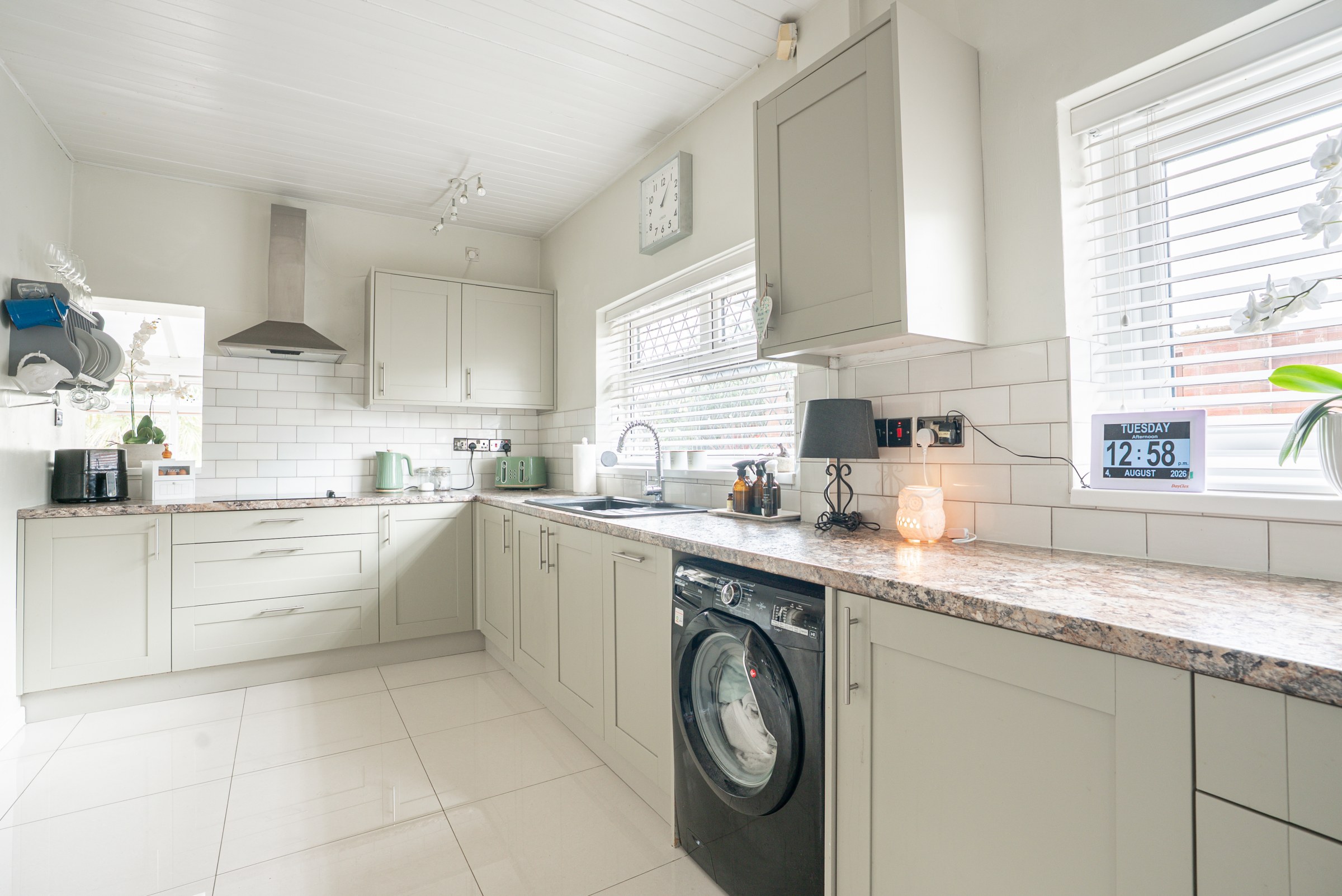 Liverpool Road, Buckley, CH7, photo 2
