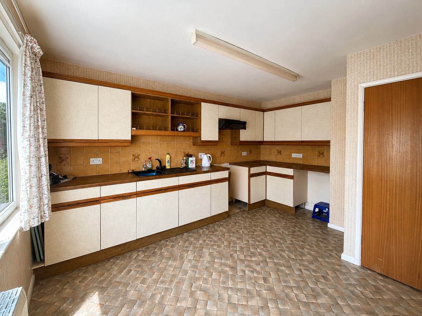 Hendra Vale, Launceston, Cornwall, PL15, photo 3