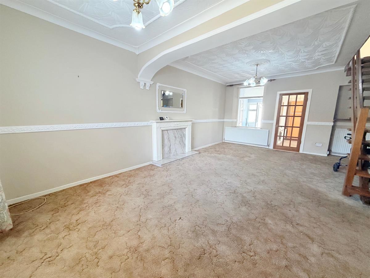 Mountain View, Pant Street, Pantygog, Bridgend, photo 4