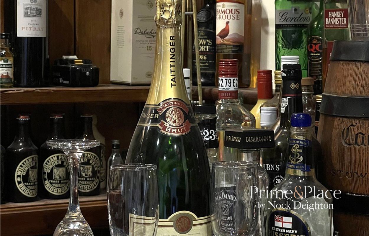 The Ball 30-31, East Castle Street Bridgnorth WV16 4AN, photo 10