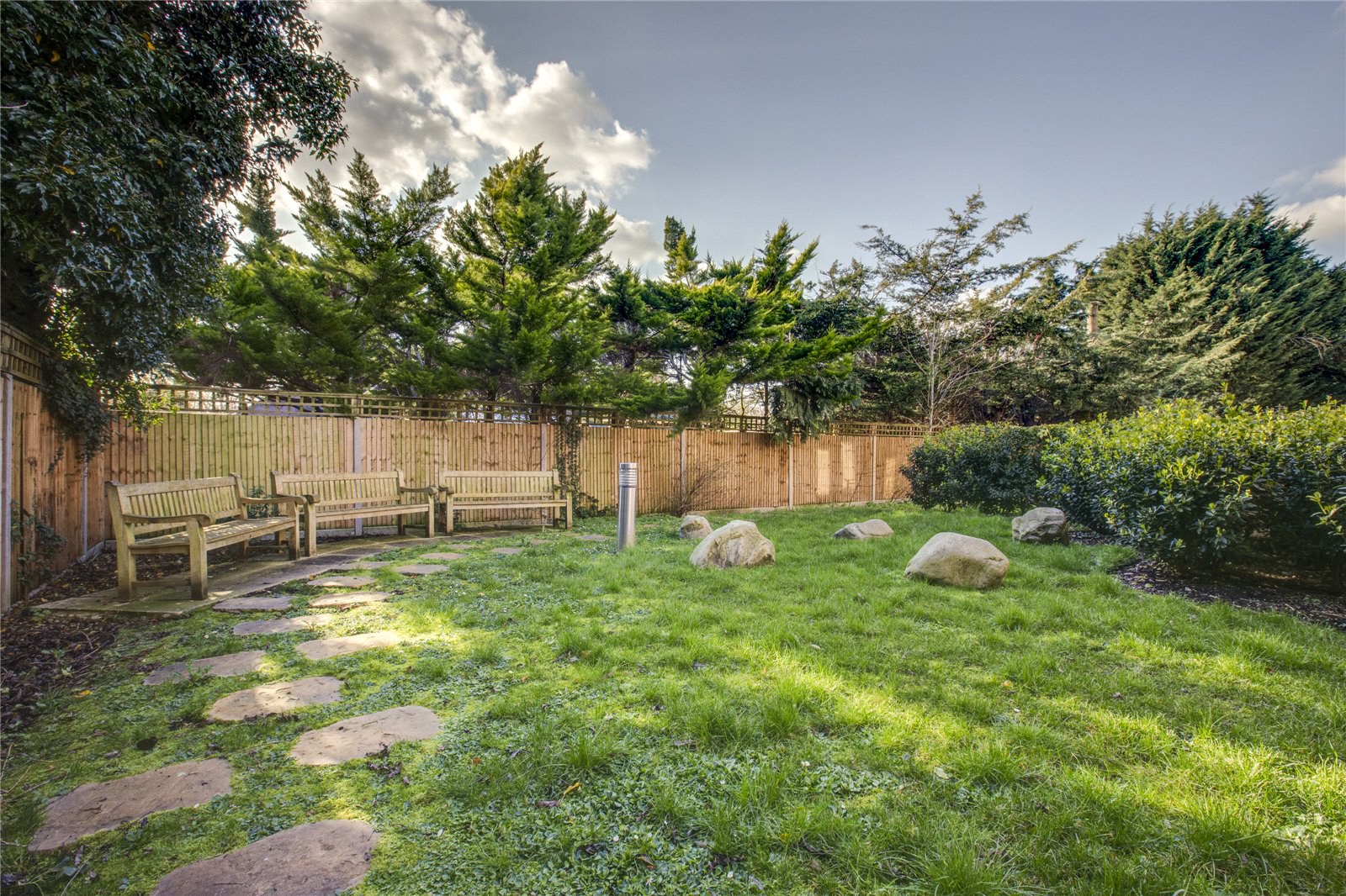 Field End Road, Eastcote, HA5, photo 5