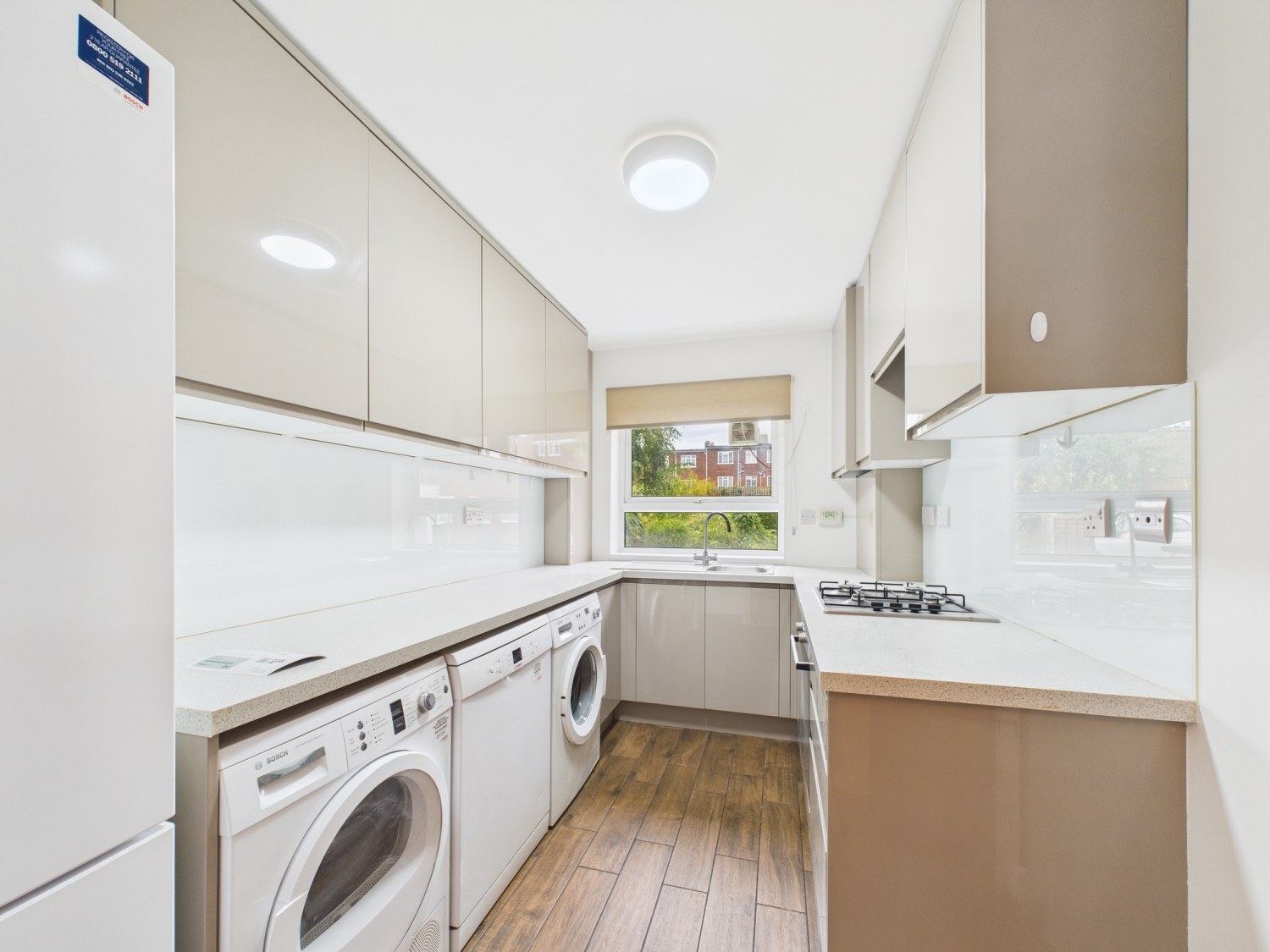 The Fountains, Ballards Lane, London, N3, photo 6
