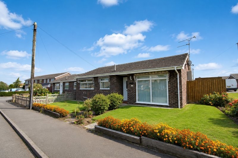 Address: Pretyman Avenue