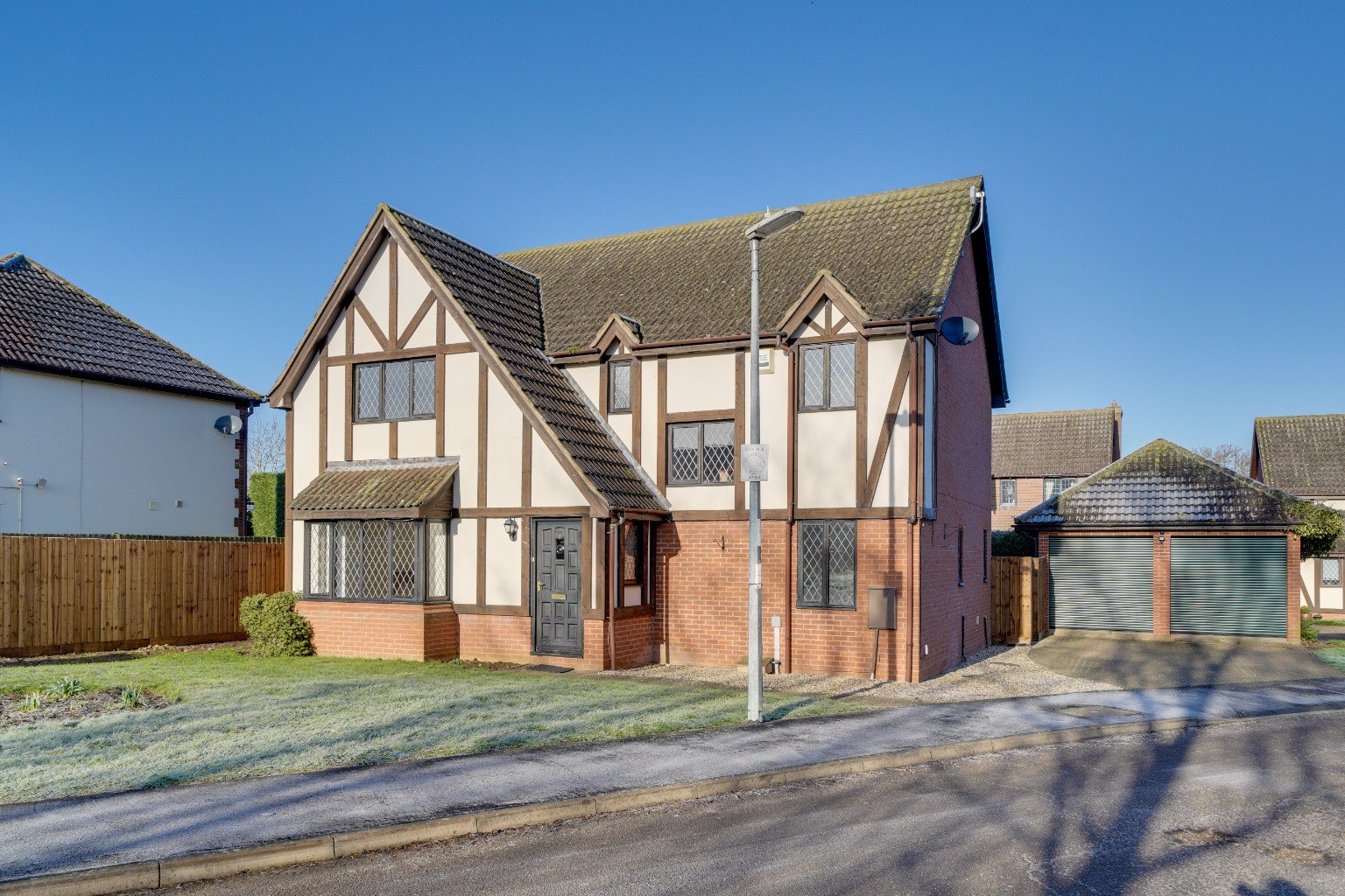 Elsworth Close