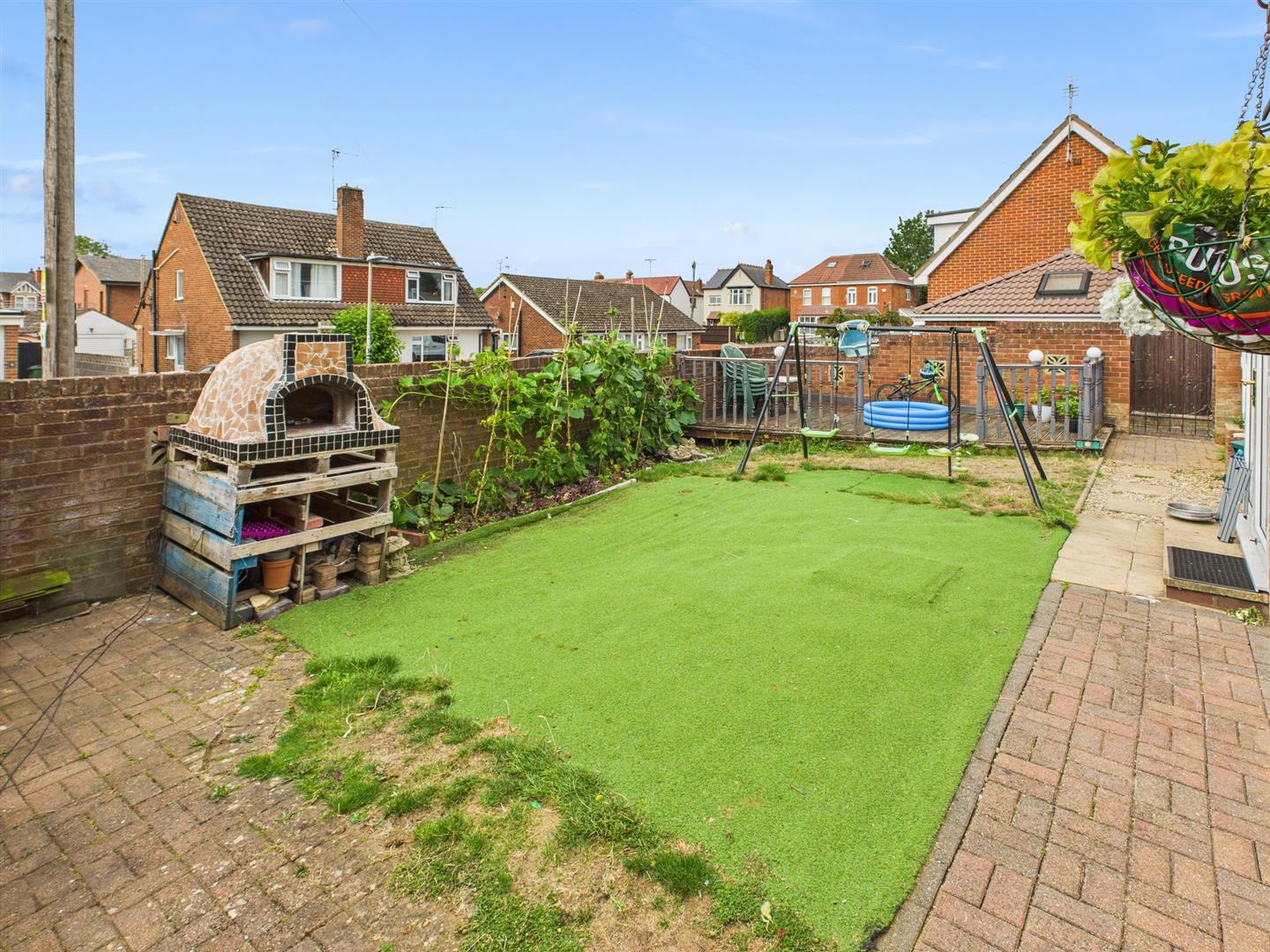 Mayfield Drive, Hucclecote, photo 4