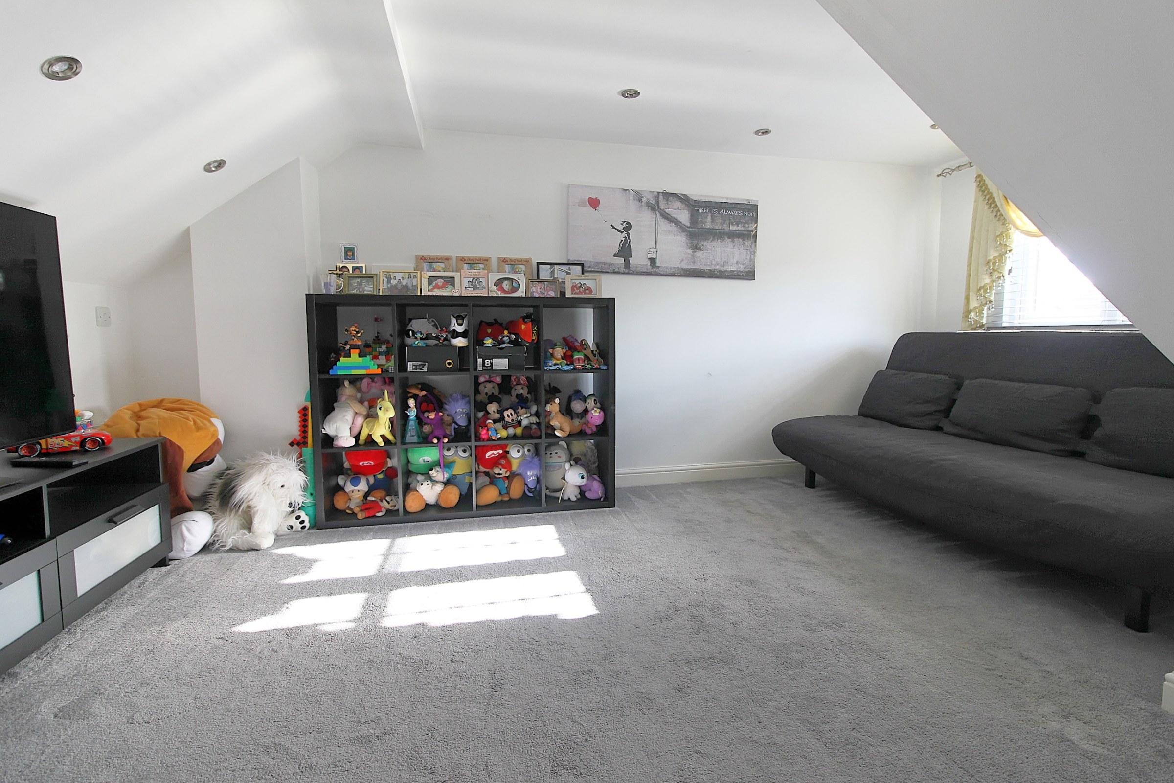 Reynolds Chase, Wigston, LE18, photo 19