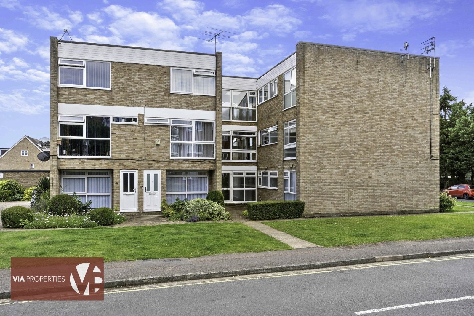 Barclay Court