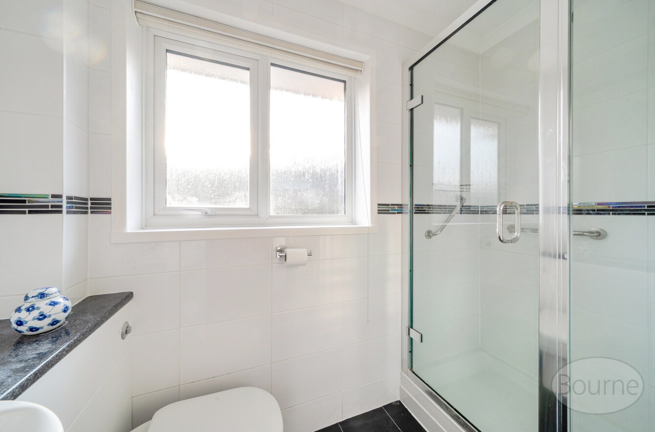 Vale Close, Lower Bourne, Farnham, Surrey, GU10, photo 9