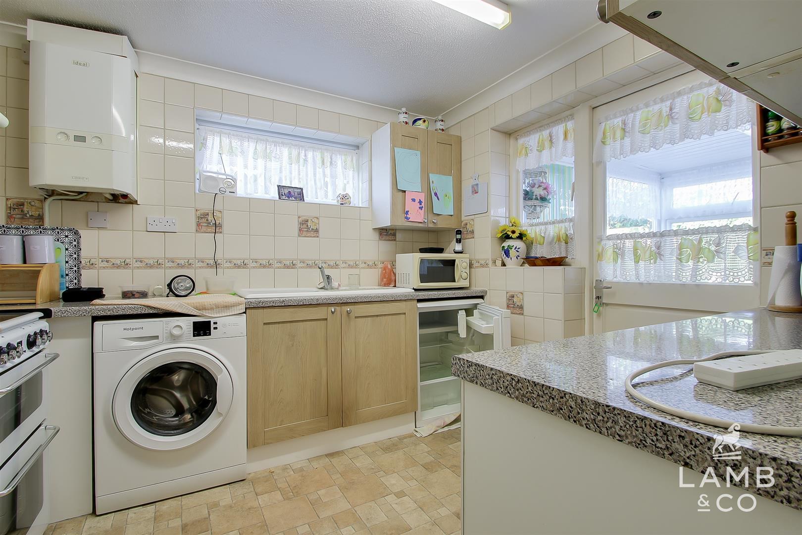 Reigate Avenue, Clacton-On-Sea, photo 4