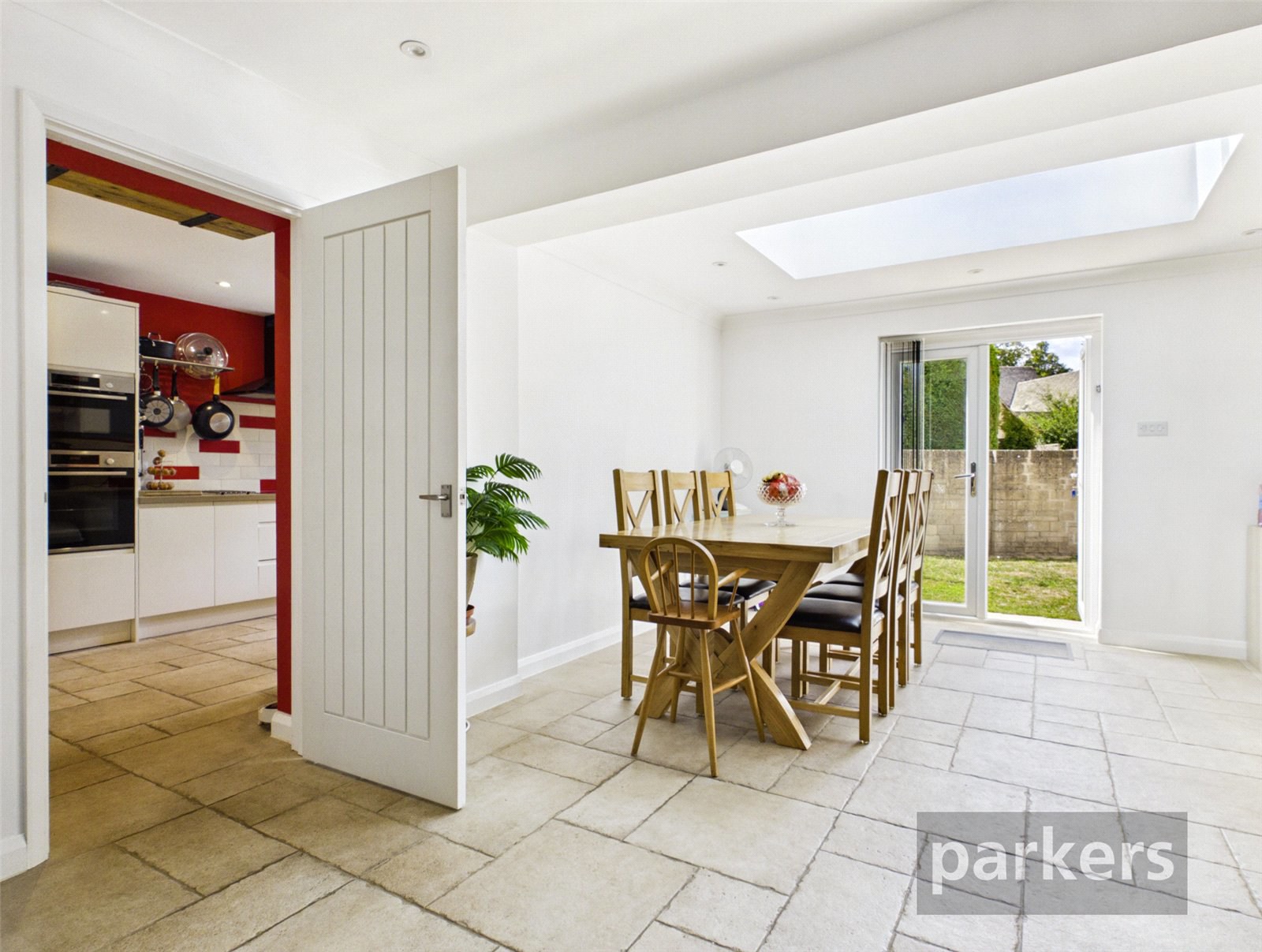 Court Close, Shipton under Wychwood, Oxfordshire, OX7, photo 4