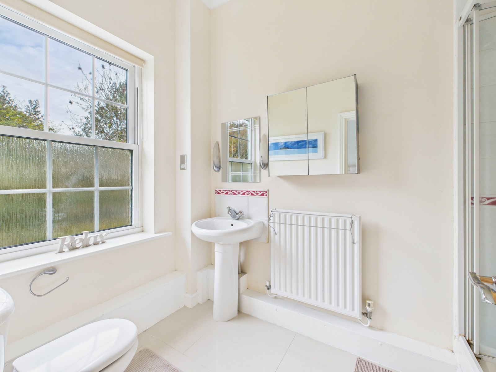 Seven Hills Road, Iver, Buckinghamshire, SL0, photo 5