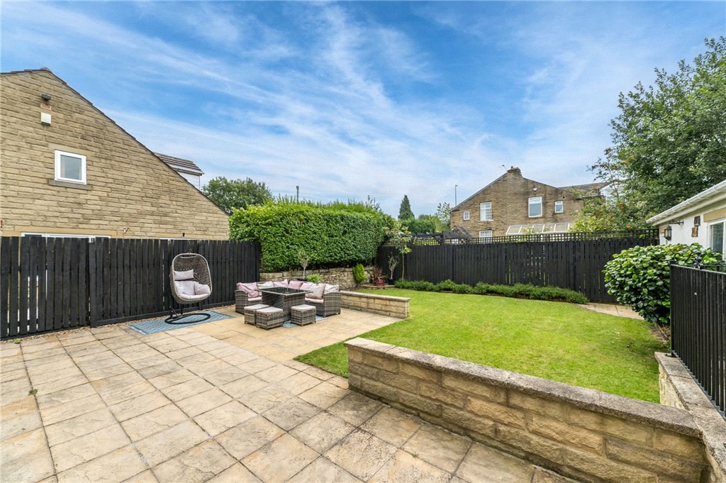 Old Apple Tree Lane, Allerton, Bradford, West Yorkshire, BD15, photo 27