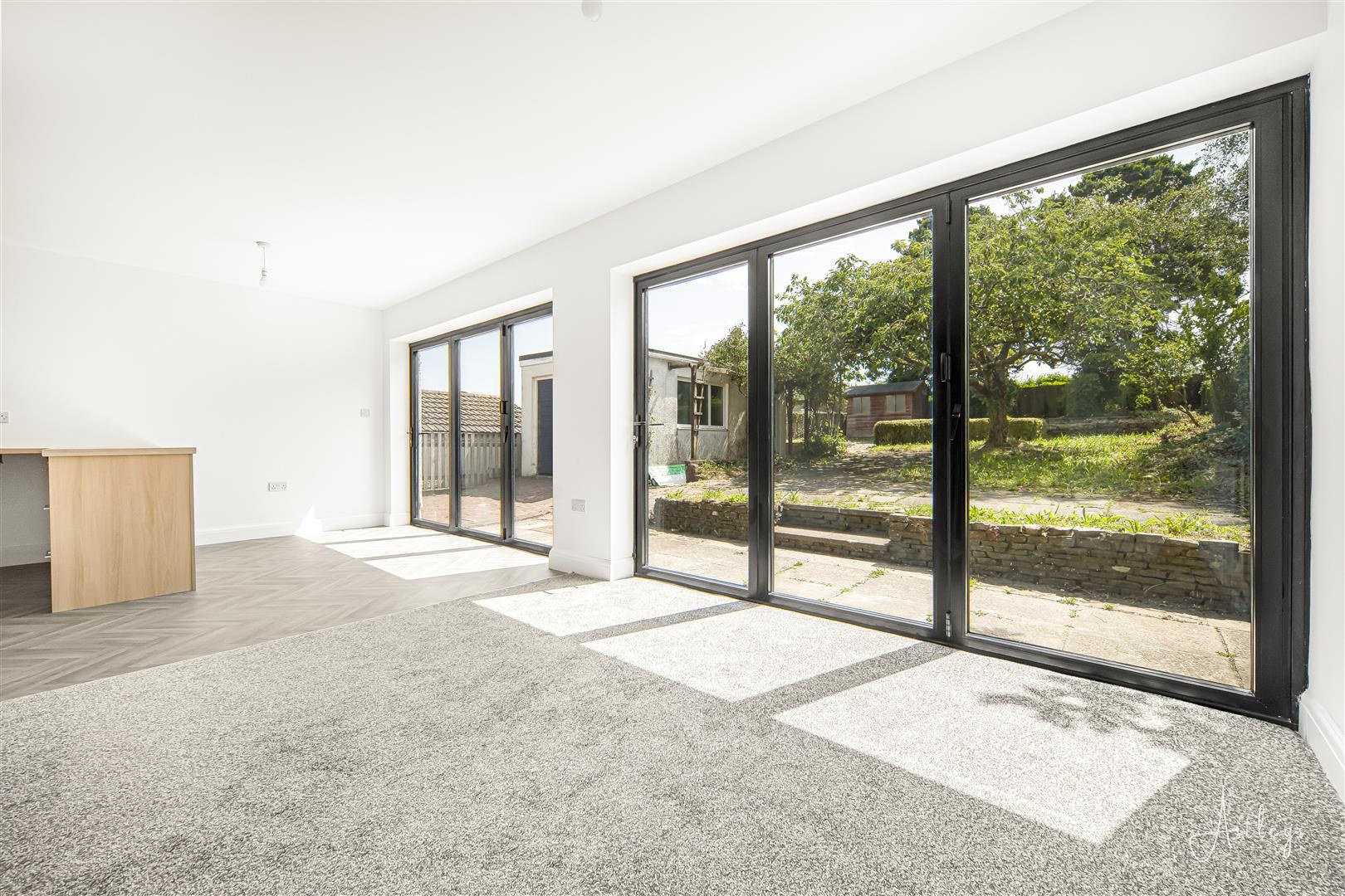 Gower Road, Upper Killay, Swansea, photo 3