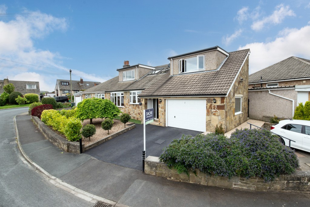 Heaton Crescent, Eldwick, Bingley, West Yorkshire, BD16