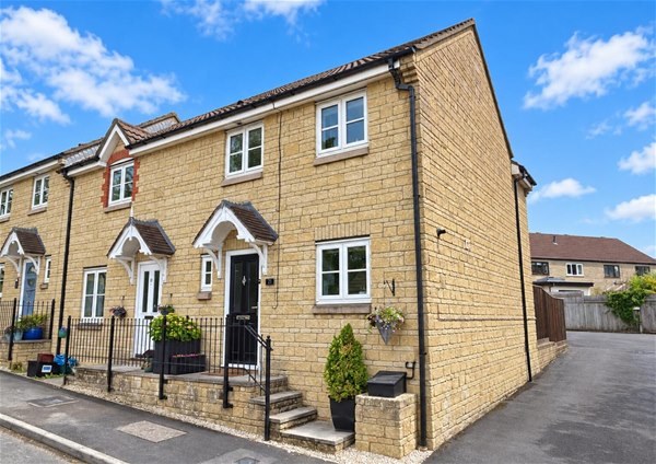 Newington Close