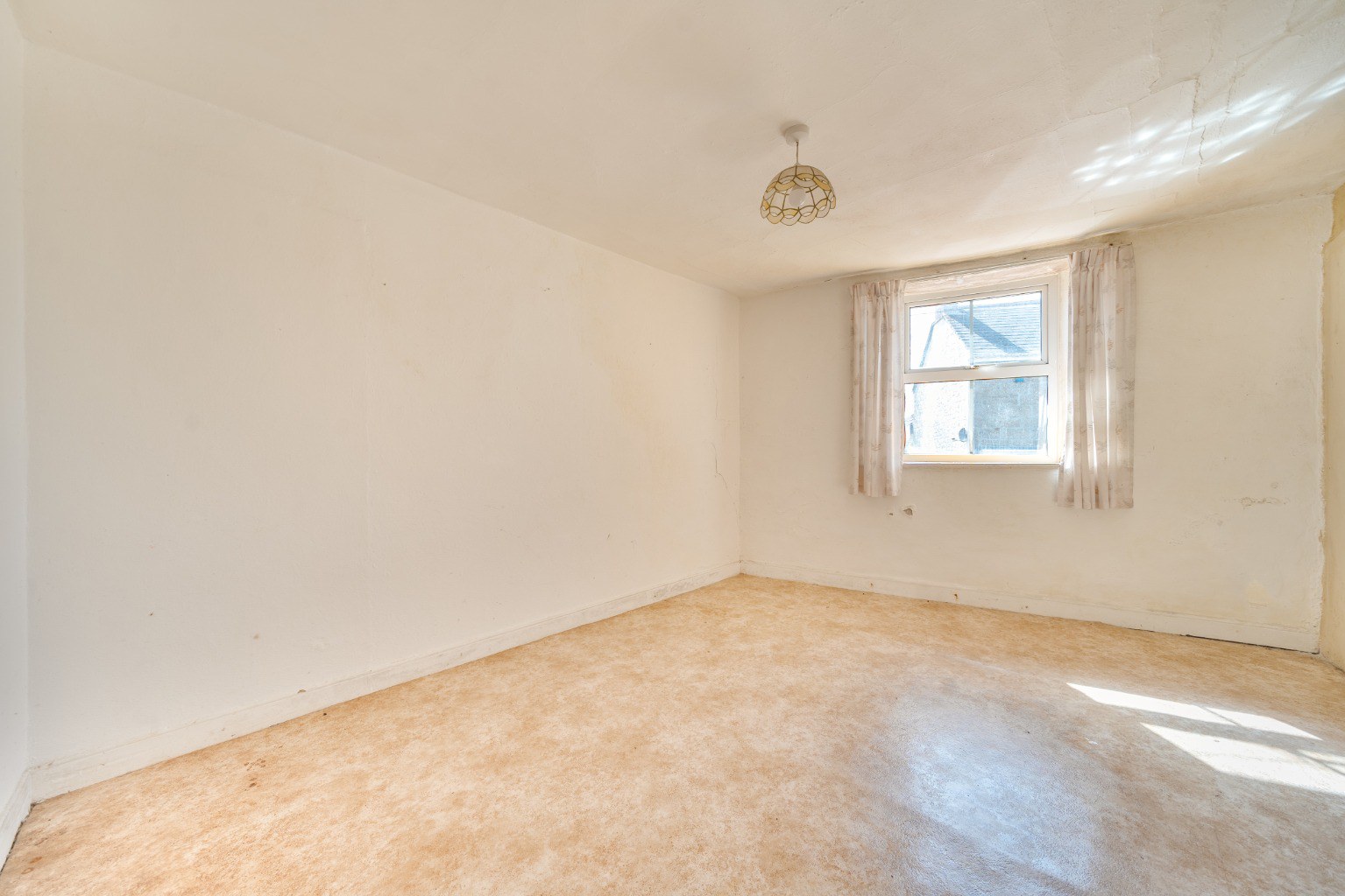 Sithney, A handsome doer-upper with two reception rooms and two bedrooms plus a garden., photo 10
