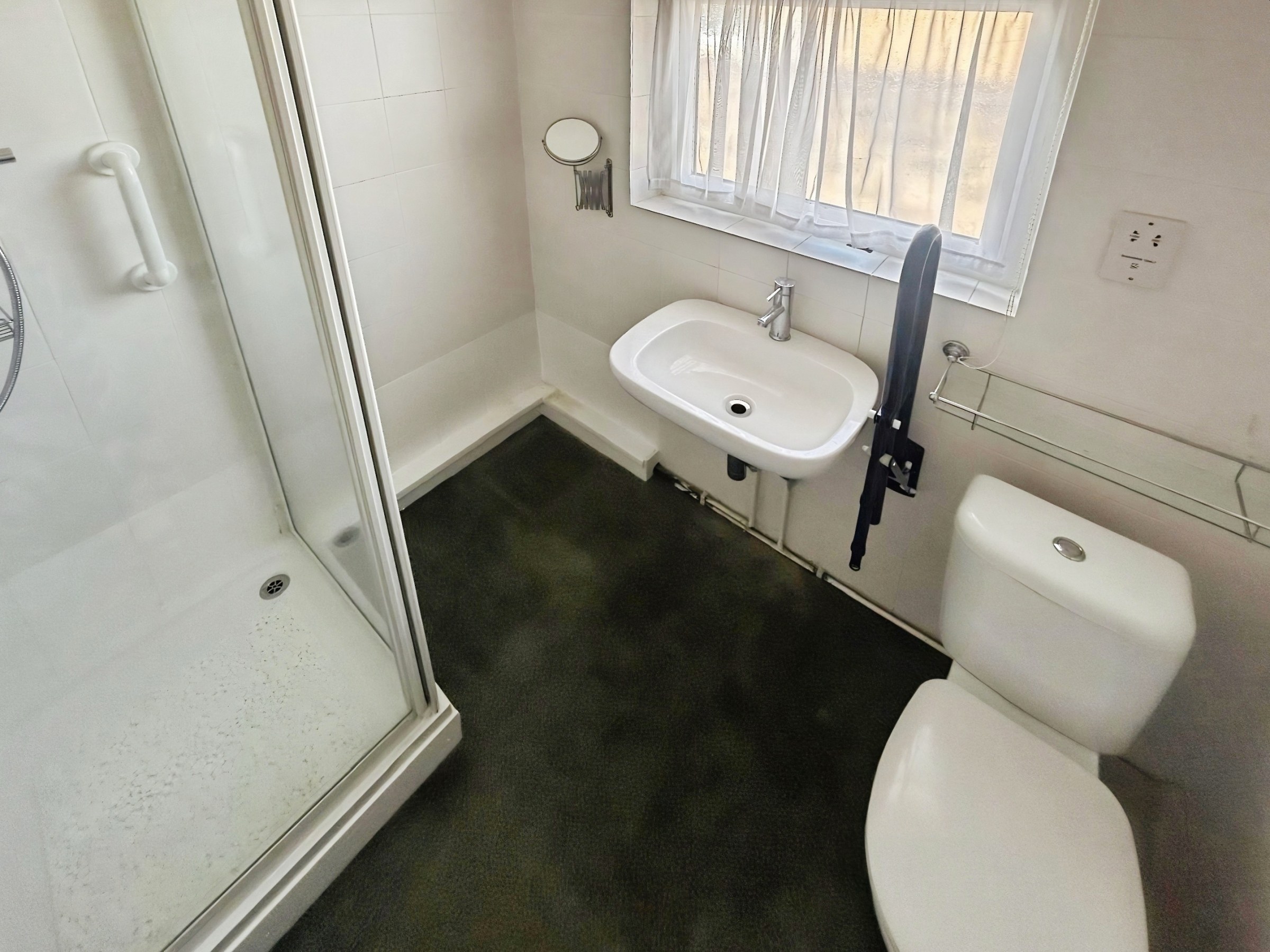 Ton Teg, Pencoed, CF35, photo 5
